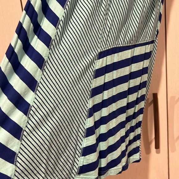 Summer dress  - Picture 3 of 5